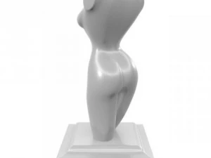 woman figurine 3D Model