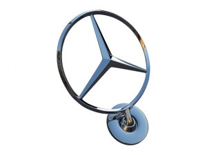 mercedes hood badge Modelo 3D