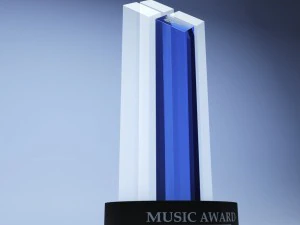 confezione in poli basso con coppa premio trofeo Modello 3D