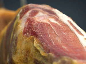 serrano ham with holder 3D Model