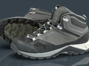 buty turystyczne 3 Model 3D