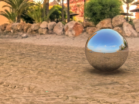 Urban Coastal Environment with Palm Trees and Clear Sky 32-bit HDR - EXR 8-bit JPG CG Texturen