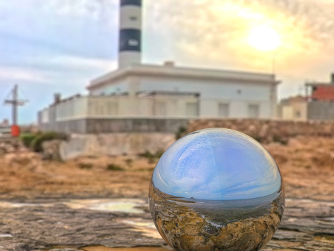 8K HDRI Lighthouse Sunset on Rocky Coast Photorealistic Environment Map CG टेक्स्चर्स