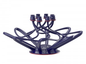 modern twisted candleholder Modèle 3D
