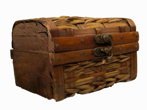 antique chest Model 3D