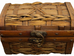 antique chest Model 3D
