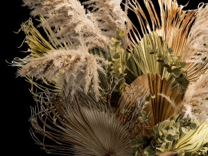 Bouquets of dried flowers with palm leaves in a basket Model 3D