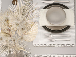 Table setting for 4 persons with a bouquet of dried flowers 31 3Dモデル