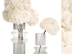 Buket bunga putih yang khusyuk dalam vas dengan hydrangea 370 Model 3D