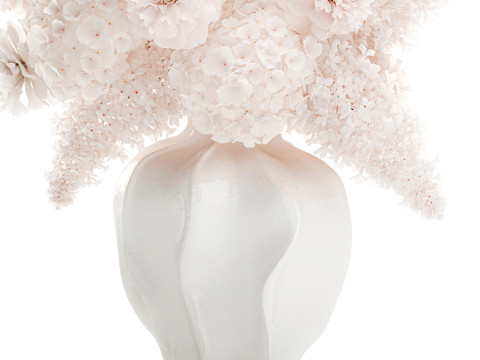 Beautiful Small Bouquet White Flowers Hydrangea vase decor 3D Model