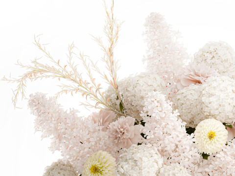 Красивый большой формальный букет с белыми цветами, декор в вазе 3D Модель