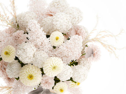 Красивый большой формальный букет с белыми цветами, декор в вазе 3D Модель