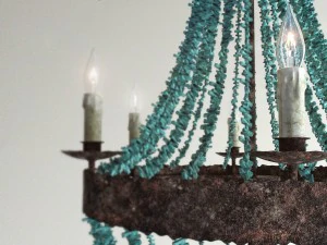 Sechsflammiger Kronleuchter mit türkisfarbenen Perlen 3D Modell