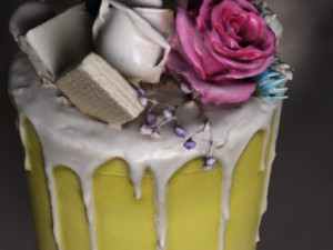 Yellow Cake Modelo 3D
