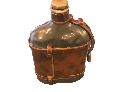 Leather Flask Pack 3D Model