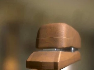 스테이플러 조작 및 애니메이션 목재 버전 3D 모델