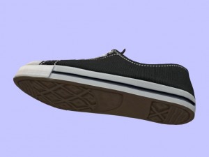 black sneakers sport shoes low-poly Modello 3D