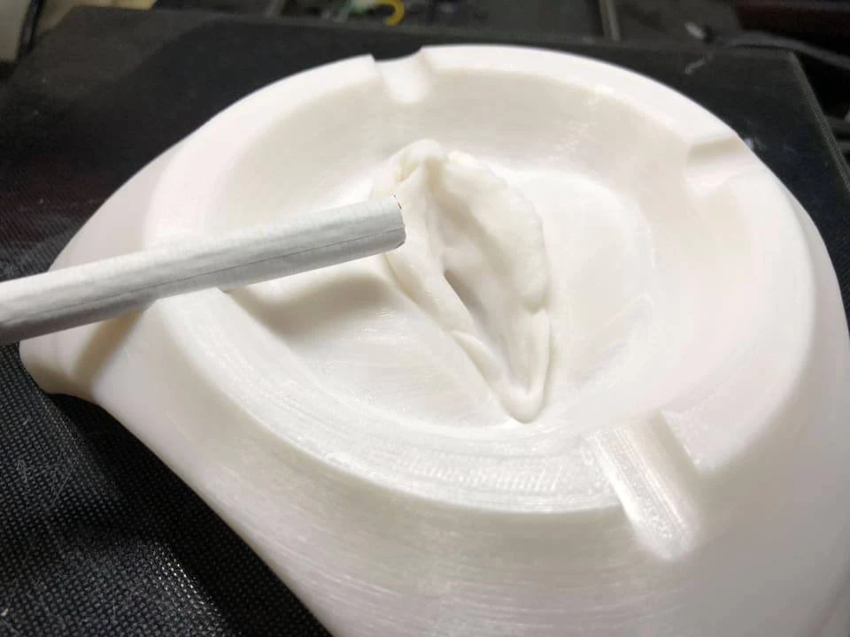 ashtray with surprise 3D Print Model .c4d .max .obj .3ds .fbx .stl .blend 