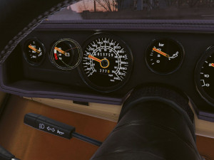 Realistic Mobile Car 12 Model 3D
