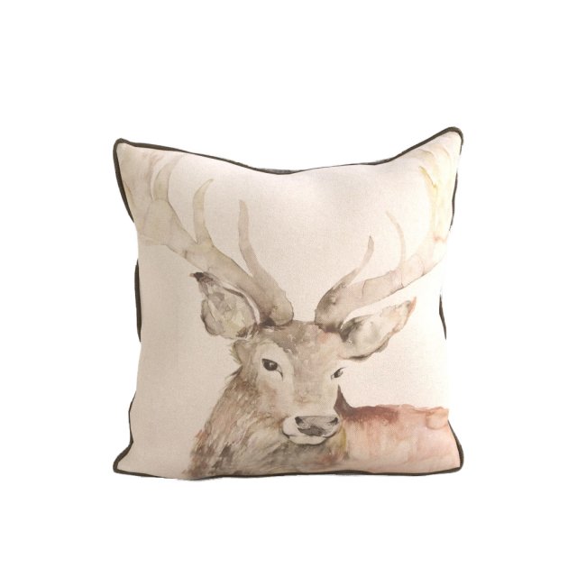 voyage cushion - deer piped pillow Modello 3D .c4d .max .obj .3ds .fbx .stl .blend 