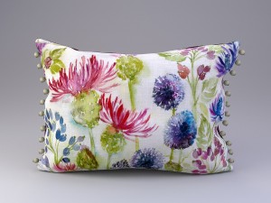 voyage cushion - thistles pom pom pillow Modèle 3D