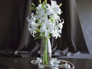 lily in vase Modello 3D