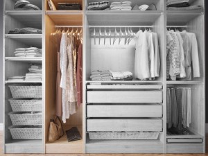 wardrobe with clothes part b 3Dモデル
