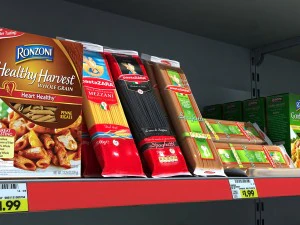 Supermarket shelves pack 3D Model