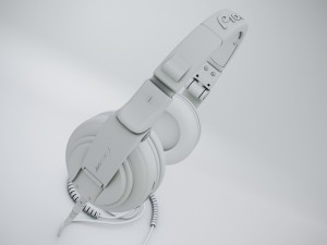 pioneer hdj-2000 dj headphones Model 3D