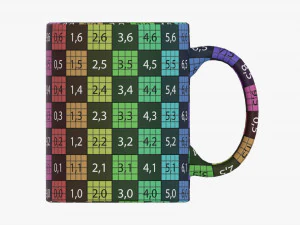 Caneca de caf&eacute; com al&ccedil;a 06 Modelo 3D