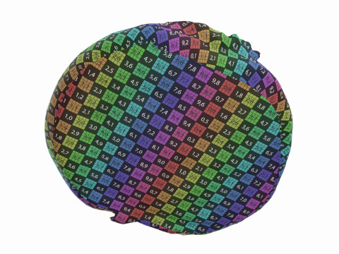 Roll with caramel and nuts Model 3D