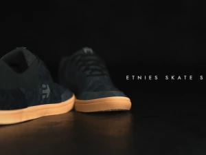 skate shoes - sneakers 3D Model