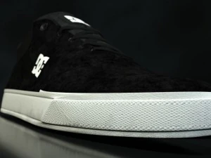 realisitc dc shoes crisis - black 3D Model