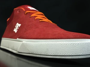 realisitc dc shoes crisis - orange-red 3D Model