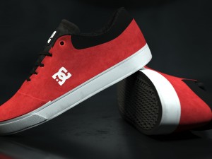 realisitc dc shoes crisis - red 3D-Modell