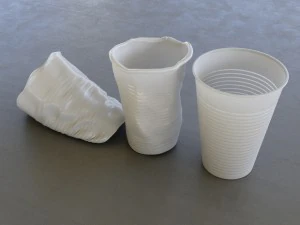 Plastic cup vr - ar - low-poly 3D Model