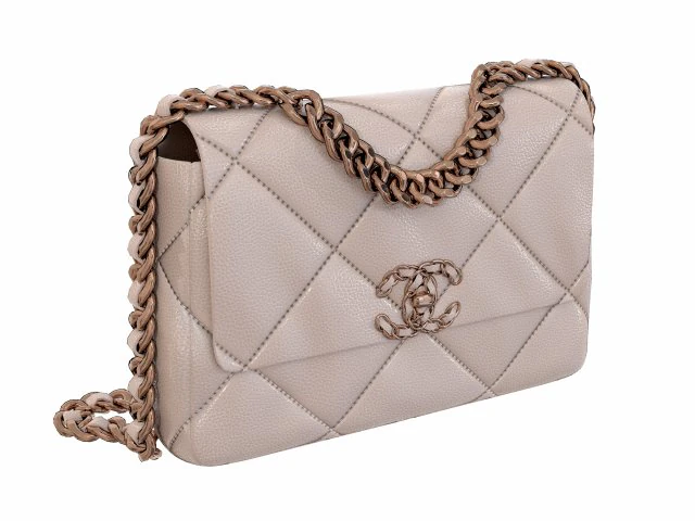 19 Bag Maxi Cream 3D Model .c4d .max .obj .3ds .fbx .stl .blend