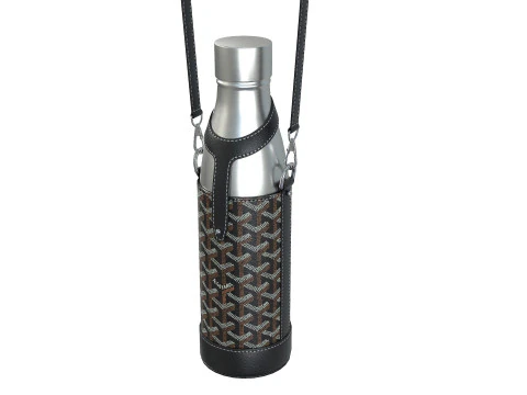 Yonne Case and Flask 3D Model