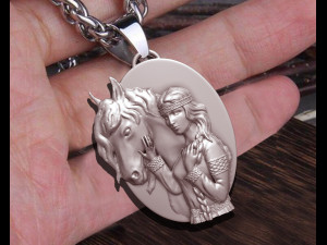 Girl with horse pendant Model do druku 3D