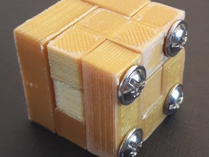 casse tete cube 3 par 3 avec perage de montage 3D Print Model