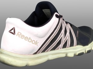 sneaker low poly 3D 模型