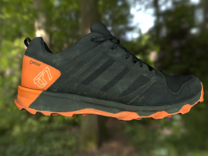 adidas sneaker shoe low-poly Modello 3D