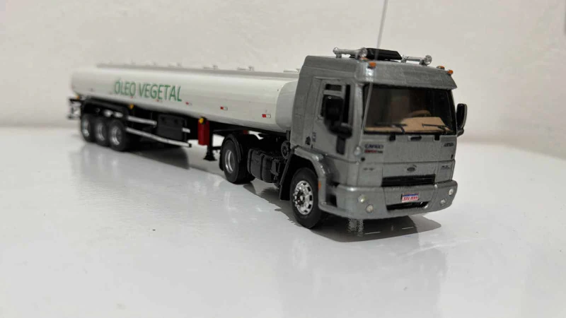 Tank oil semi trailer 3D Print Model .c4d .max .obj .3ds .fbx .stl .blend 