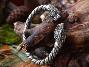 viking bracelet 3D Print Model