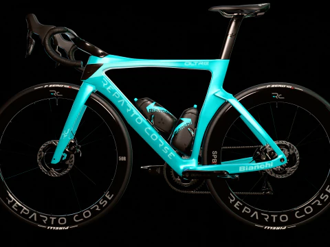 Bianchi Oltre RC 带有经典天蓝色涂装公路自行车 3D 模型