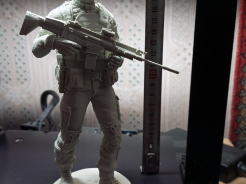 Military man with an assault rifle Fn Scar L 3D 프린트 모델