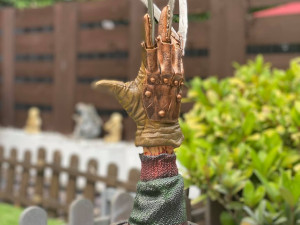 Freddy Krueger hand 3D Print Model