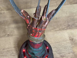 Freddy Krueger hand 3D Print Model
