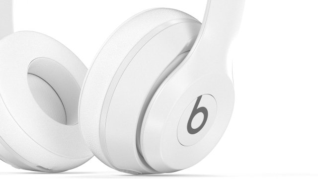 beats solo3 wireless silver 3D in 3DExport