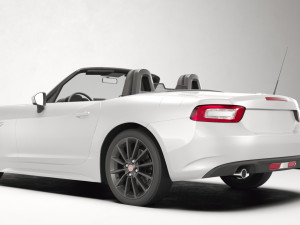 Fiat 124 Spider 2017 Modelo 3D